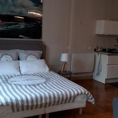Grand Studio En Hyper Centre Apartment Quimper Exterior foto